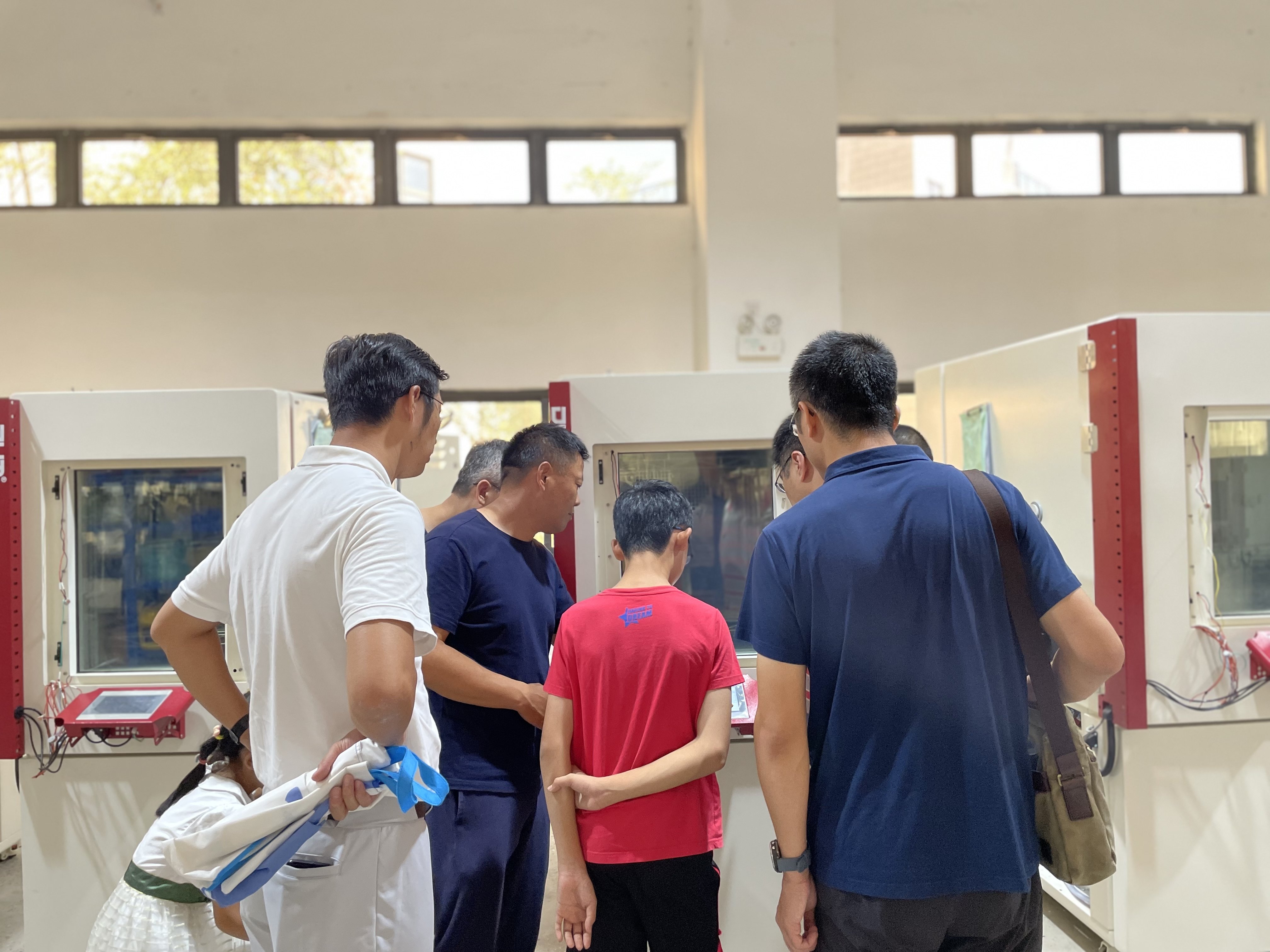快速溫變試驗箱廠家哪些品質更重要？